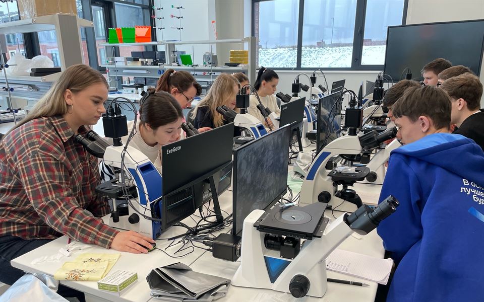 Готовим металлургов будущего: как МИСИС и завод в Выксе создали уникальную программу подготовки материаловедов