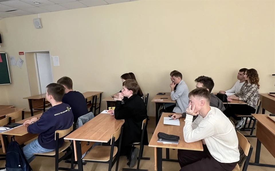 Прошлым гордимся, будущее создаём